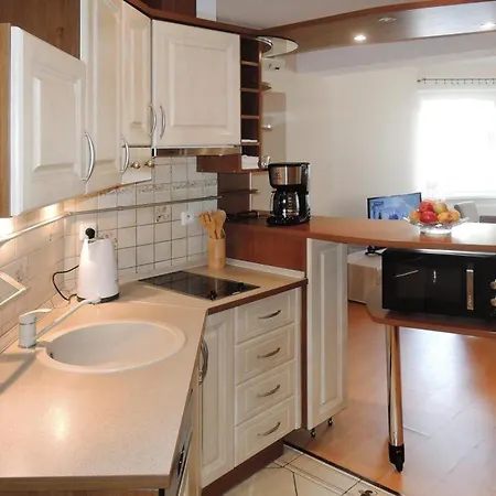 Pod Wiezyczkami * 미엥지즈드로예